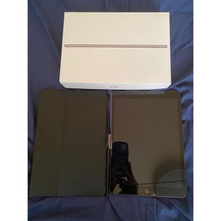 iPad - iPad 第7世代 32gb 本体 カバー セットの通販 by taro's shop ...