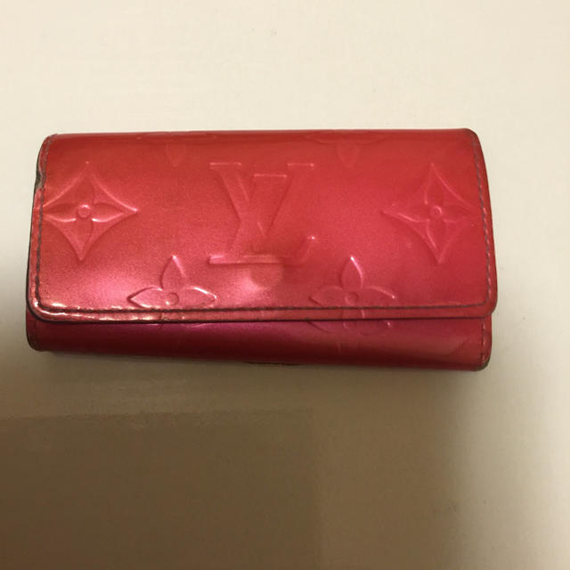 LOUIS VUITTON(ルイヴィトン)のヴィトンヴェルニキーケース レディースのファッション小物(キーケース)の商品写真