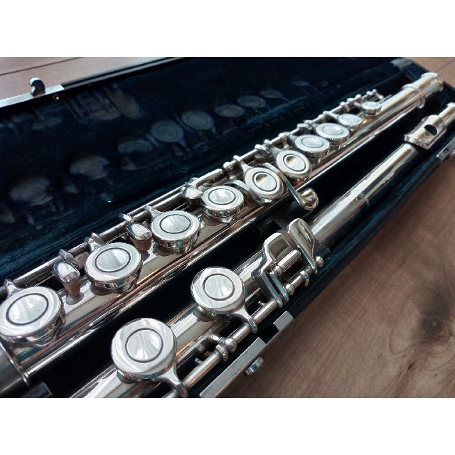ヤマハ(ヤマハ)のシンバ☆プロフお読み下さい☆様専用　ヤマハ フルート YFL-31 頭部管銀製 楽器の管楽器(フルート)の商品写真