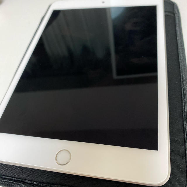 iPad mini5 Wi-Fi＋Cellular 64GB SIMフリー