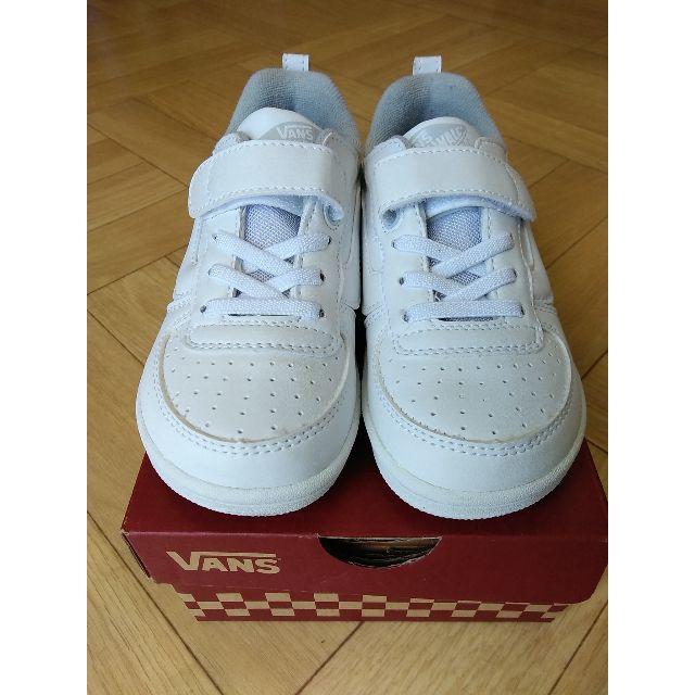 VANS(ヴァンズ)のVANS KIDS V2003KS MONO WHITE 18cm　美品 キッズ/ベビー/マタニティのキッズ靴/シューズ(15cm~)(スニーカー)の商品写真