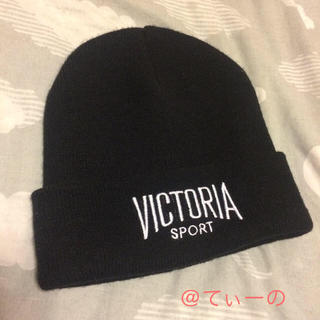 ヴィクトリアズシークレット(Victoria's Secret)の最終【Victria's Secret】ビーニータイプニット帽【美品】(ニット帽/ビーニー)