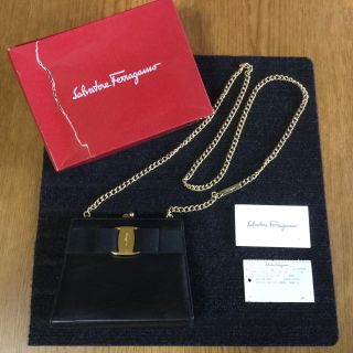 フェラガモ(Ferragamo)のフェラガモ　ショルダーバッグ(ショルダーバッグ)