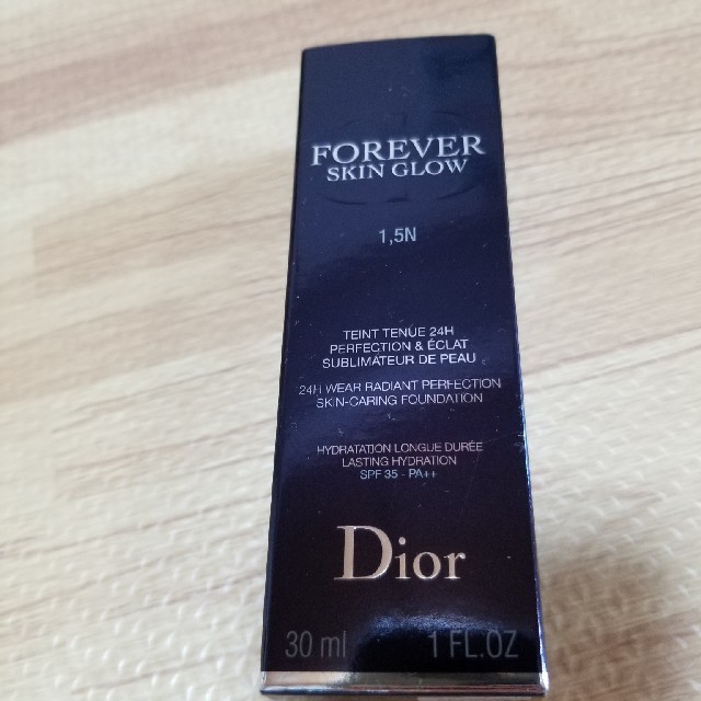 新品　Dior　リキッドファンデーション