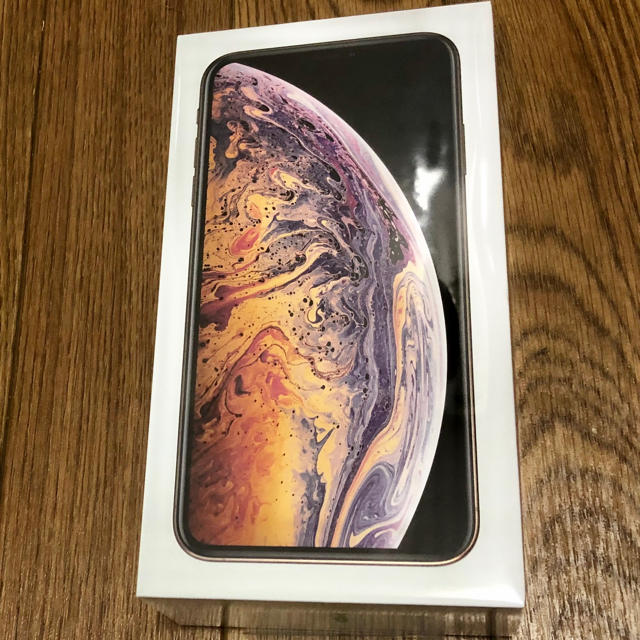 iPhone(アイフォーン)の新品未開封　iPhone Xs Max Gold 256 GB SIMフリー スマホ/家電/カメラのスマートフォン/携帯電話(スマートフォン本体)の商品写真