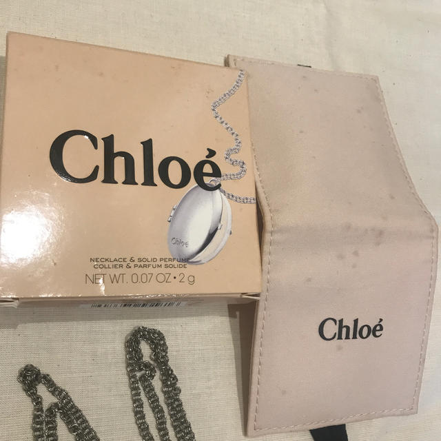 Chloe(クロエ)の【新品・廃盤】Chloe 練り香水ネックレス レディースのアクセサリー(ネックレス)の商品写真