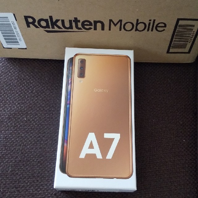 【新品未使用】GALAXY A7  ゴールド