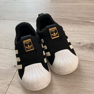 アディダス(adidas)のadidas👟キッズスニーカー(スニーカー)