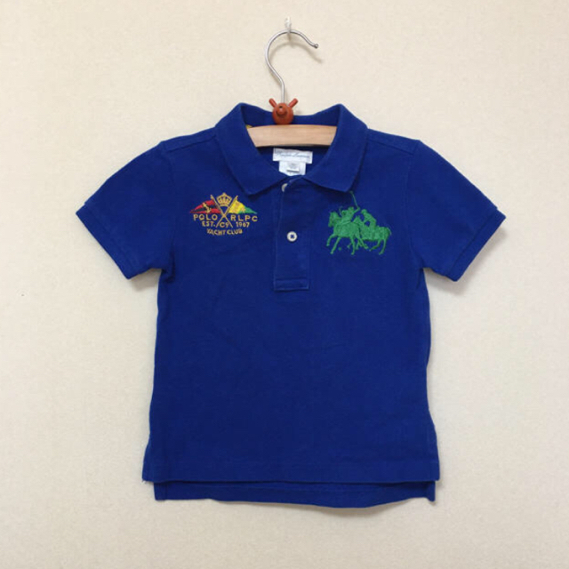 GYMBOREE(ジンボリー)のGYMBOREE★ジンボリー★オレンジサメ柄ポロシャツ　2T（90）（100） キッズ/ベビー/マタニティのキッズ服男の子用(90cm~)(Tシャツ/カットソー)の商品写真