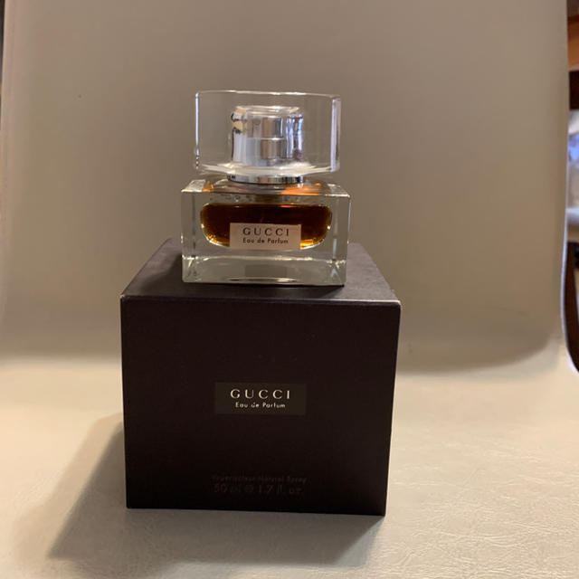 Gucci(グッチ)の⭐︎グッチ　オードパルファン　50ml GUCCI 廃盤　レア　限定 コスメ/美容の香水(香水(女性用))の商品写真