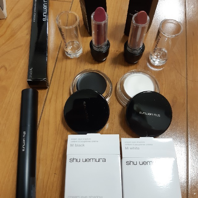 shu uemura(シュウウエムラ)のshu uemura　9点セット コスメ/美容のベースメイク/化粧品(化粧下地)の商品写真