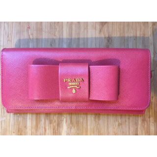 プラダ(PRADA)のPRADA プラダ 長財布　ピンク(財布)