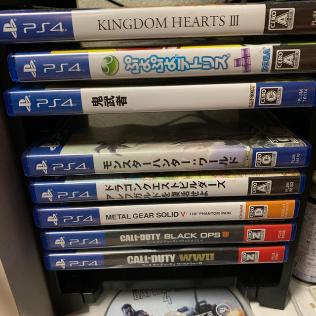 PS4 pro 7100 　ソフト色々付