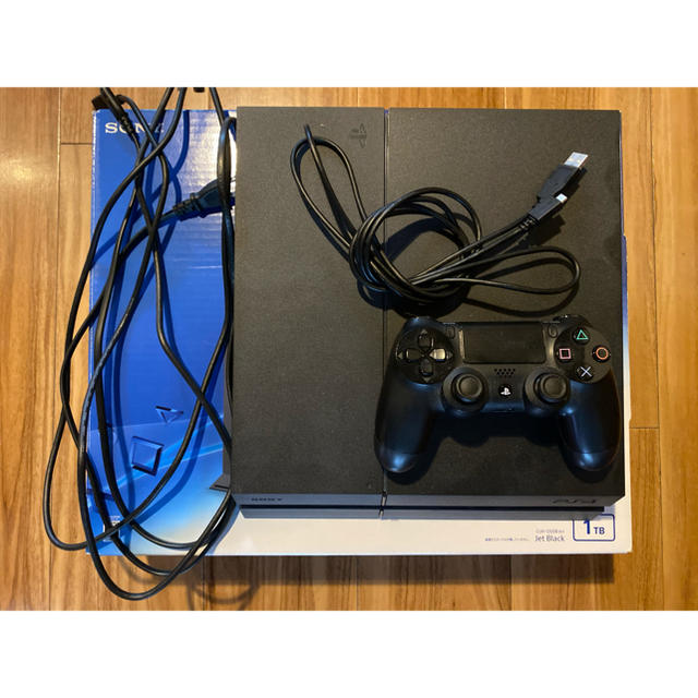 PlayStation4(プレイステーション4)のSONY PlayStation4 CUH-1200BB01 エンタメ/ホビーのゲームソフト/ゲーム機本体(家庭用ゲーム機本体)の商品写真