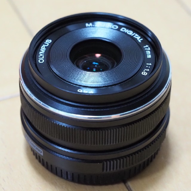 OLYMPUS M.ZUIKO DIGITAL 17mm F1.8　品レンズ(単焦点)