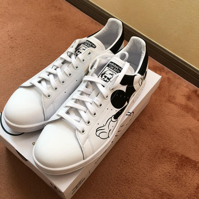 adidas(アディダス)の最終値引きadidas STANSMITH Disney MICKEY メンズの靴/シューズ(スニーカー)の商品写真