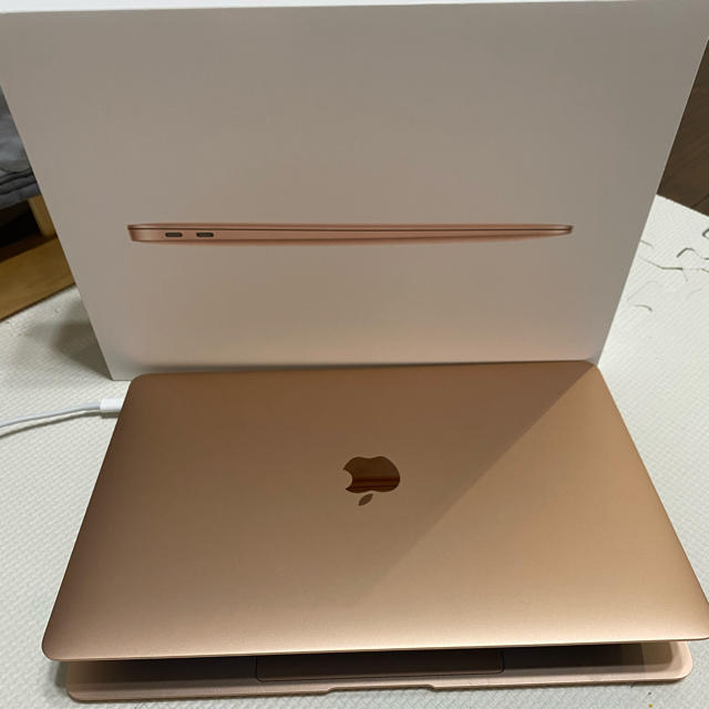 本日まで！MacBook Airゴールド2019年購入PC/タブレット