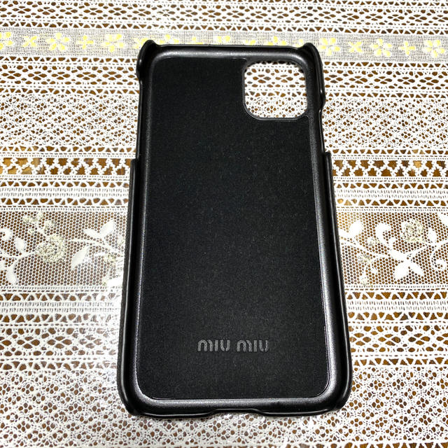 miumiu(ミュウミュウ)のiPhone 11 ケース　miu miu スマホ/家電/カメラのスマホアクセサリー(iPhoneケース)の商品写真