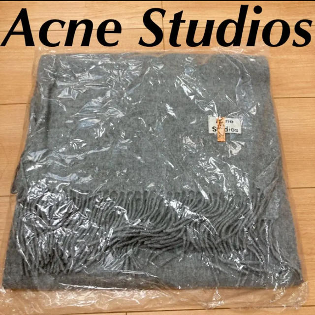 ACNE(アクネ)のアクネストゥディオズ　ストール レディースのファッション小物(ストール/パシュミナ)の商品写真