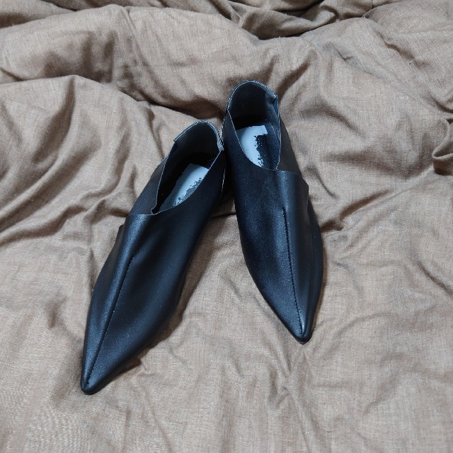 antiqua(アンティカ)のフラットパンプス レディースの靴/シューズ(ハイヒール/パンプス)の商品写真