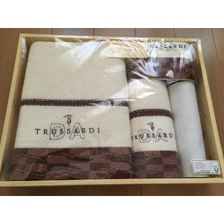 トラサルディ(Trussardi)の★新品未使用★trussardi  トラサルディ　タオルセット(タオル/バス用品)