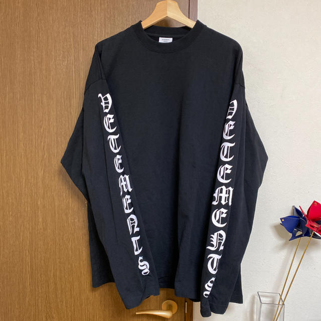 Balenciaga(バレンシアガ)のS.O.Z様専用　vetements メンズのトップス(Tシャツ/カットソー(七分/長袖))の商品写真