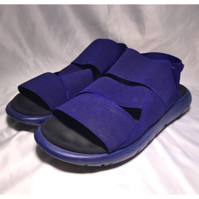 Y-3(ワイスリー)のY-3 QASA SANDAL BLUE PURPLE  26.5cm メンズの靴/シューズ(サンダル)の商品写真