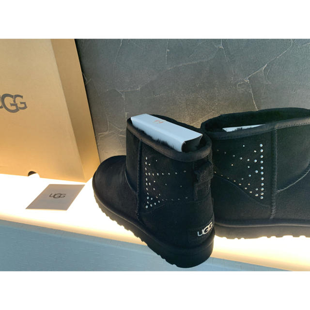 UGG ♡スタッズ　mini ショートブーツコールハーン