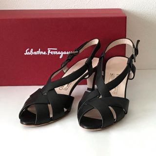 サルヴァトーレフェラガモ(Salvatore Ferragamo)のサルヴァトーレ　フェラガモ  サンダル(サンダル)