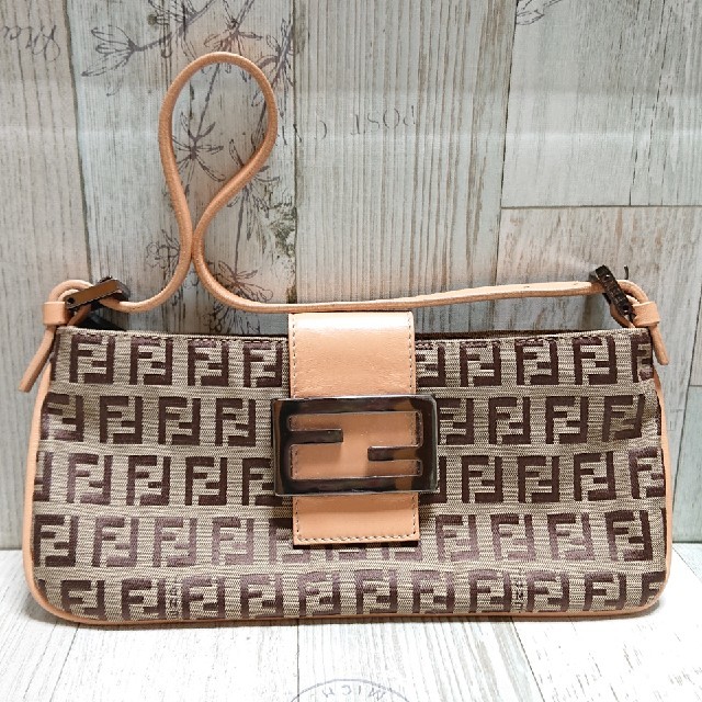 【FENDI】フェンディ ミニバッグ