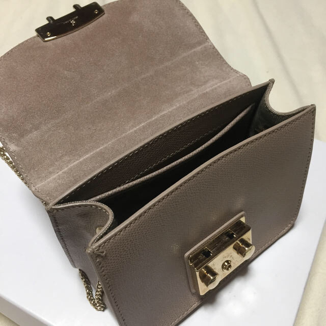 FURLA ショルダーバッグ レディースのバッグ(ショルダーバッグ)の商品写真