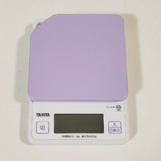 タニタ(TANITA)のタニタキッチンスケール　1kg パープル(収納/キッチン雑貨)