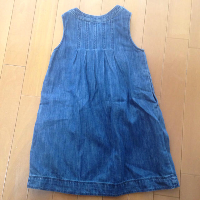 babyGAP(ベビーギャップ)のBaby gap デニムワンピース キッズ/ベビー/マタニティのキッズ服女の子用(90cm~)(ワンピース)の商品写真