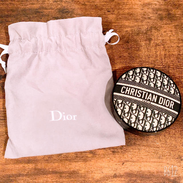 Dior(ディオール)のDior クッションファンデ＊ディオールマニア スキンフォーエヴァー クッション コスメ/美容のベースメイク/化粧品(ファンデーション)の商品写真