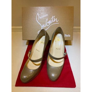 クリスチャンルブタン(Christian Louboutin)のクリスチャンルブタン ストラップ付き パテント パンプス(ハイヒール/パンプス)