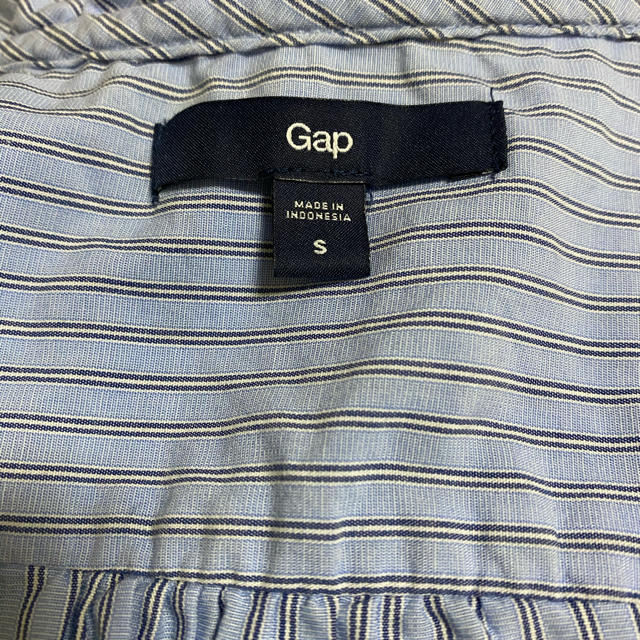 GAP(ギャップ)の★Gap ギャップ　フリル半袖シャツ レディースのトップス(シャツ/ブラウス(半袖/袖なし))の商品写真
