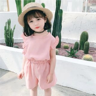 セットアップ　サテン　上下セット　ひらひら　Tシャツ　パンツ　フォーマル　夏　服(Tシャツ/カットソー)