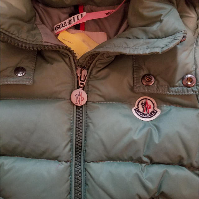 MONCLER(モンクレール)のモンクレール  ダウンコート キッズ/ベビー/マタニティのベビー服(~85cm)(ジャケット/コート)の商品写真