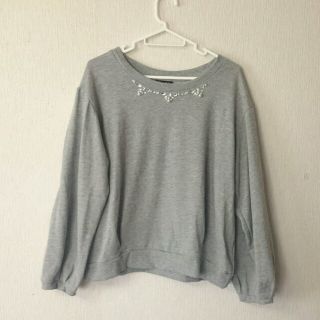 アベイル(Avail)の☆ビジュー付きカットソー☆(カットソー(長袖/七分))