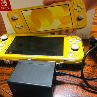 値下げしましたNintendo Switch Lite イエロー ほぼ未使用品！