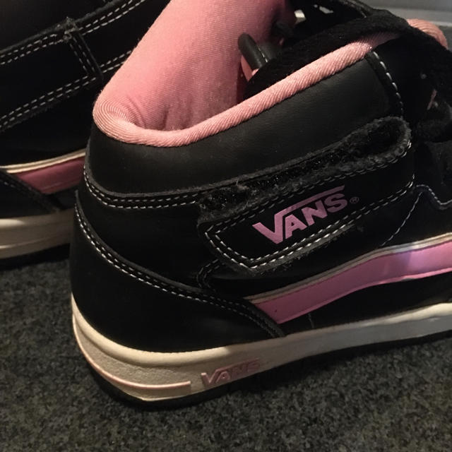 VANS(ヴァンズ)のヴァンス　黒レディースハイカットスニーカー レディースの靴/シューズ(スニーカー)の商品写真