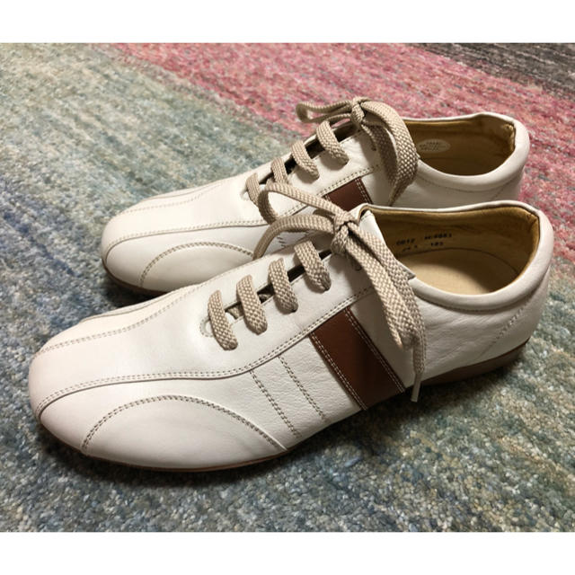 Hush Puppies スニーカー Hush Puppies ハッシュパピー レディースの通販 by caramel72's shop｜ ハッシュパピーならラクマ