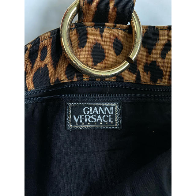 Gianni Versace(ジャンニヴェルサーチ)のgianni versace ジャンニヴェルサーチ　トートバッグ　美品　豹柄 レディースのバッグ(トートバッグ)の商品写真