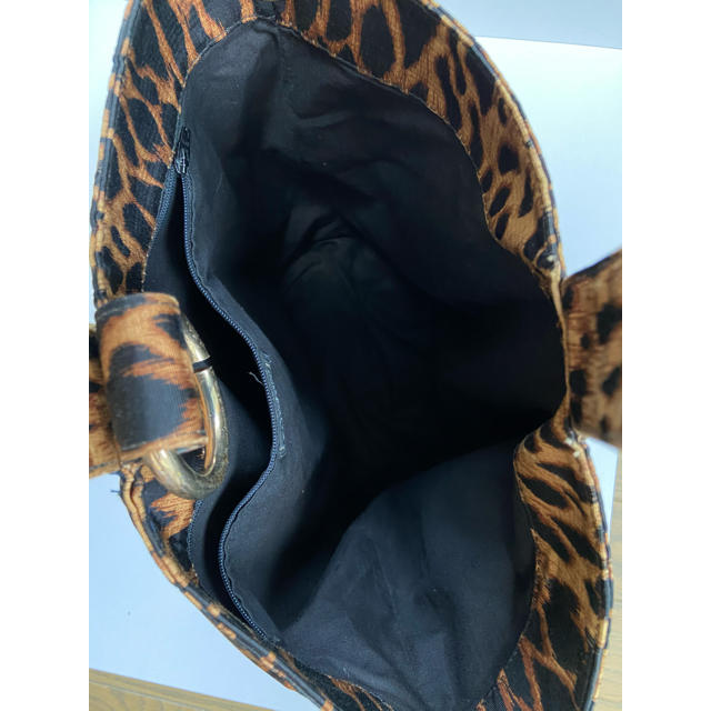 Gianni Versace(ジャンニヴェルサーチ)のgianni versace ジャンニヴェルサーチ　トートバッグ　美品　豹柄 レディースのバッグ(トートバッグ)の商品写真