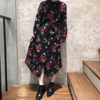 JEANASIS 花柄ワンピース　【即売り切れ商品】