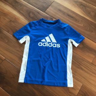 アディダス(adidas)の【新品タグなし】 adidas ジュニア グラフィックＴシャツ  ブルー(Tシャツ/カットソー)