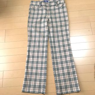 バーバリーブルーレーベル(BURBERRY BLUE LABEL)のバーバリー　パンツ(カジュアルパンツ)