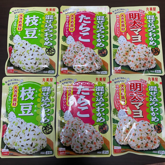 丸美屋　混ぜ込みわかめ　たらこ・明太マヨ・枝豆 食品/飲料/酒の加工食品(乾物)の商品写真