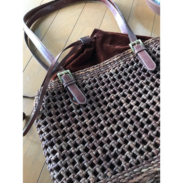 レア　四方花編み籠ショルダーバック レディースのバッグ(ショルダーバッグ)の商品写真