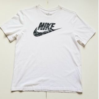 ナイキ(NIKE)のオススメ‼️ナイキ フロントデザイン TシャツUSED‼️(Tシャツ/カットソー(半袖/袖なし))